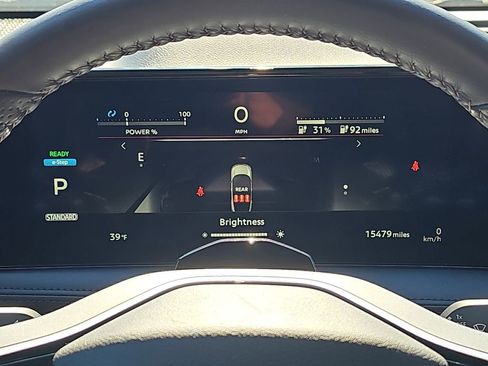 Used 2023 Nissan Ariya FWD image 23