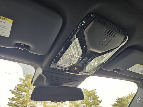 New 2026 BMW X5 xDrive40i w/ Executive Package image 59