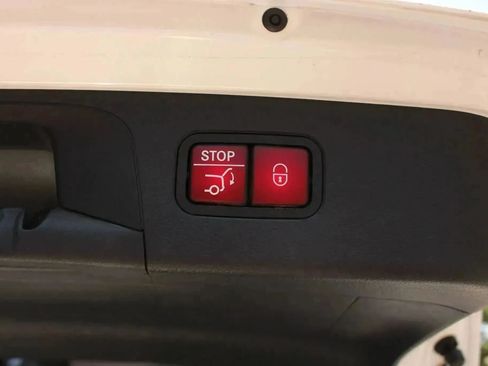 Used 2019 Mercedes-Benz GLC 43 AMG 4MATIC image 12