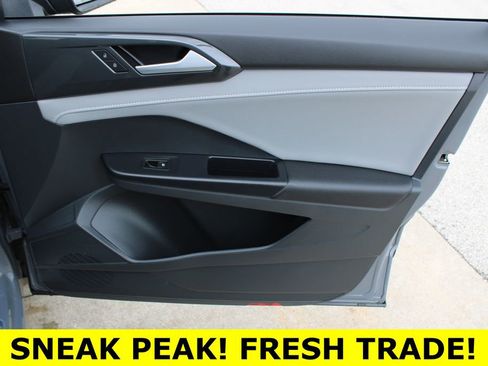 Certified 2023 Volkswagen Taos SEL AWD/4WD image 26