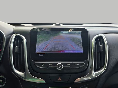Used 2021 Chevrolet Equinox LT AWD/4WD image 24