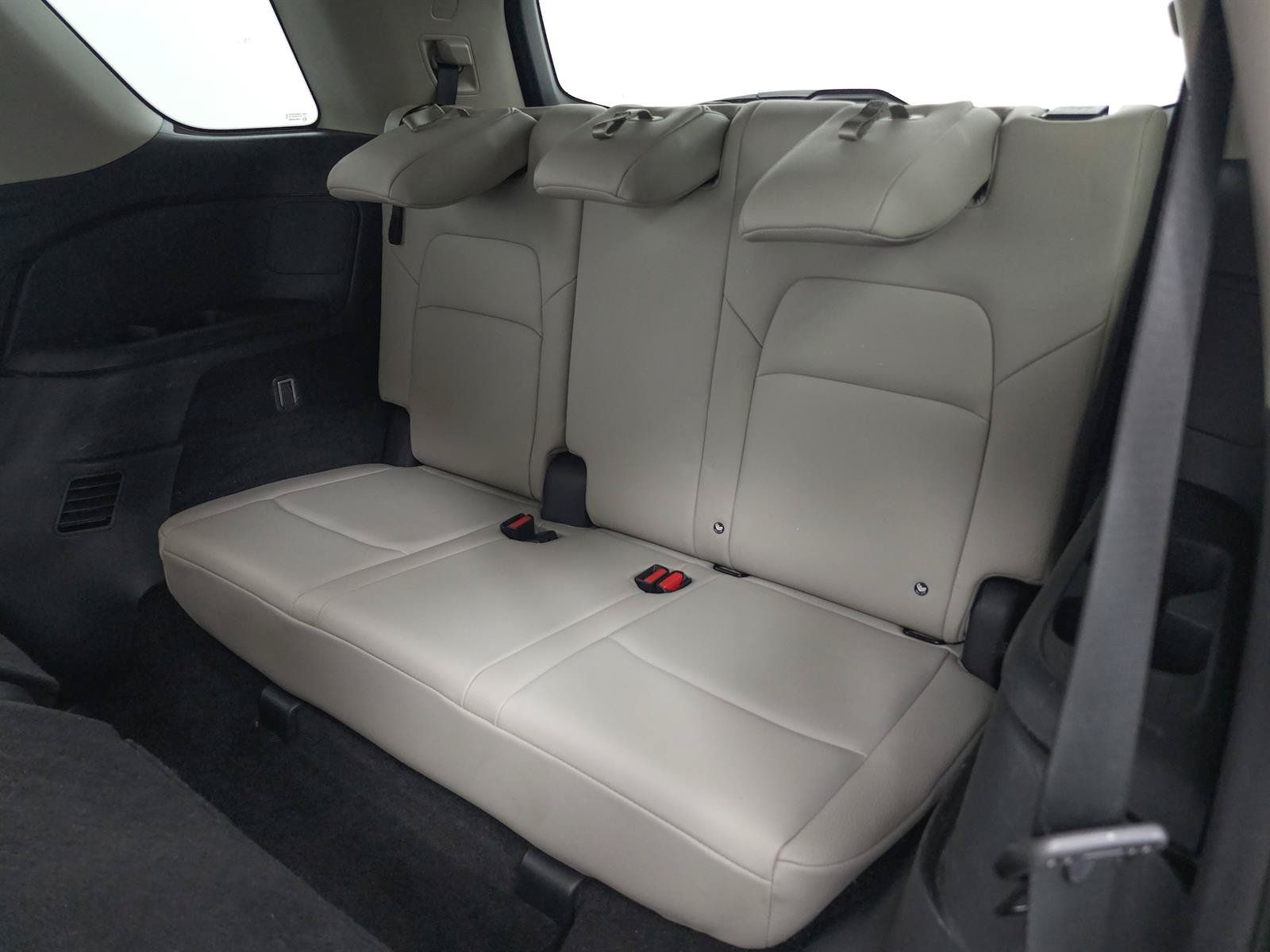 Used 2022 Nissan Pathfinder SL AWD/4WD image 6