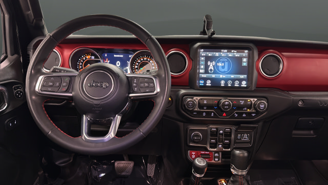 Used 2023 Jeep Wrangler Unlimited Rubicon w/ LED Lighting Group AWD/4WD image 11