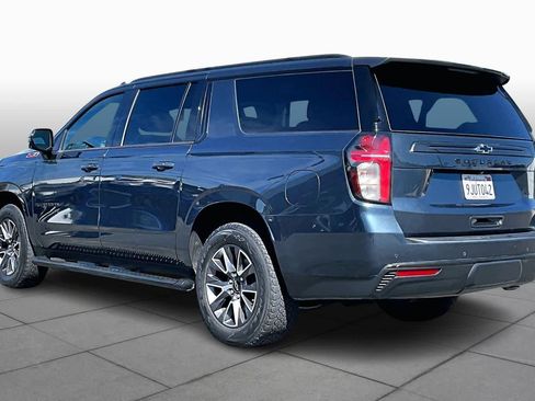 Used 2021 Chevrolet Suburban Z71 w/ Z71 Signature Package image 11