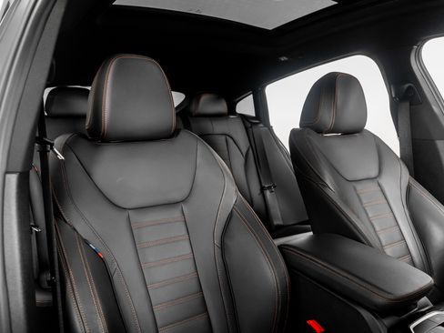 Used 2023 BMW X4 M40i image 30