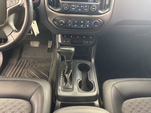 Used 2017 Chevrolet Colorado Z71 image 34