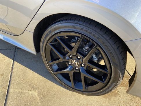 Used 2025 Honda Civic Sport image 29