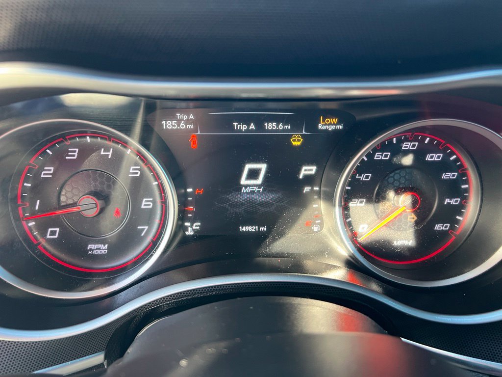 Used 2016 Dodge Charger R/T RWD image 39