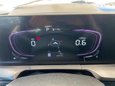 Used 2024 Kia Telluride S w/ S Sunroof Package FWD image 17