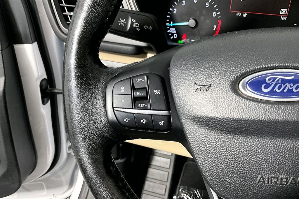 Certified 2020 Ford Escape SEL FWD image 18