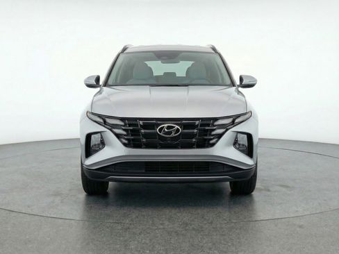 Used 2025 Hyundai Tucson SEL FWD image 2