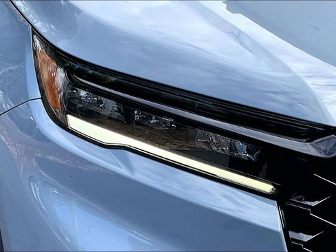 Used 2025 Honda Pilot Black Edition image 54