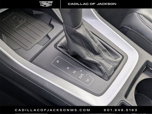 Used 2024 Audi Q3 2.0T Premium image 16