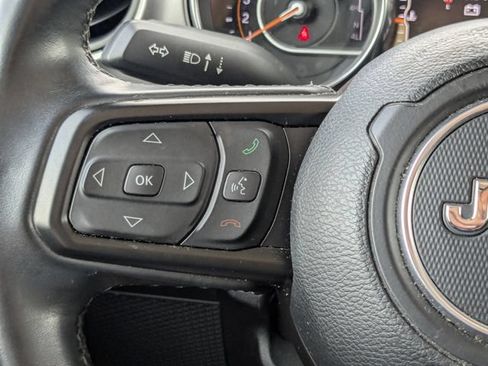 Used 2021 Jeep Wrangler Sport AWD/4WD image 27