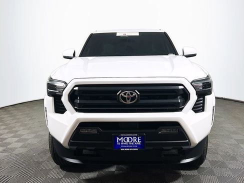 Certified 2024 Toyota Tacoma SR5 AWD/4WD image 3