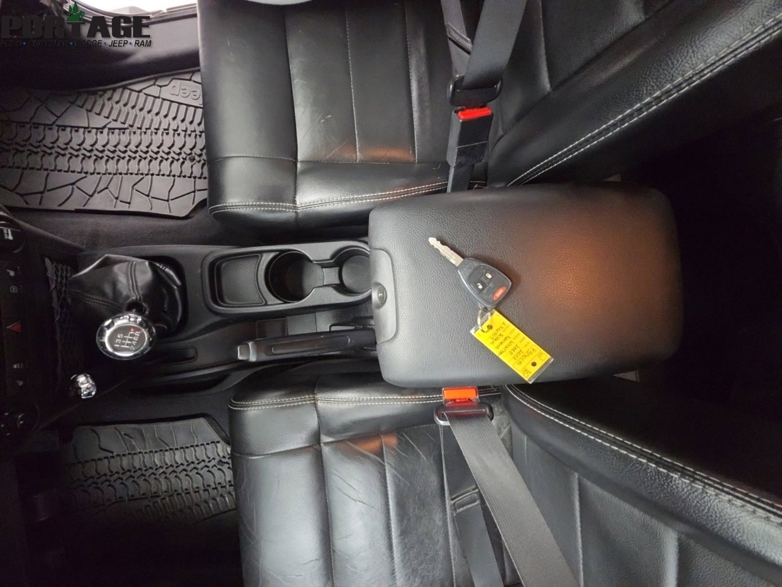 Used 2012 Jeep Wrangler Unlimited Sahara w/ Connectivity Group AWD/4WD image 22