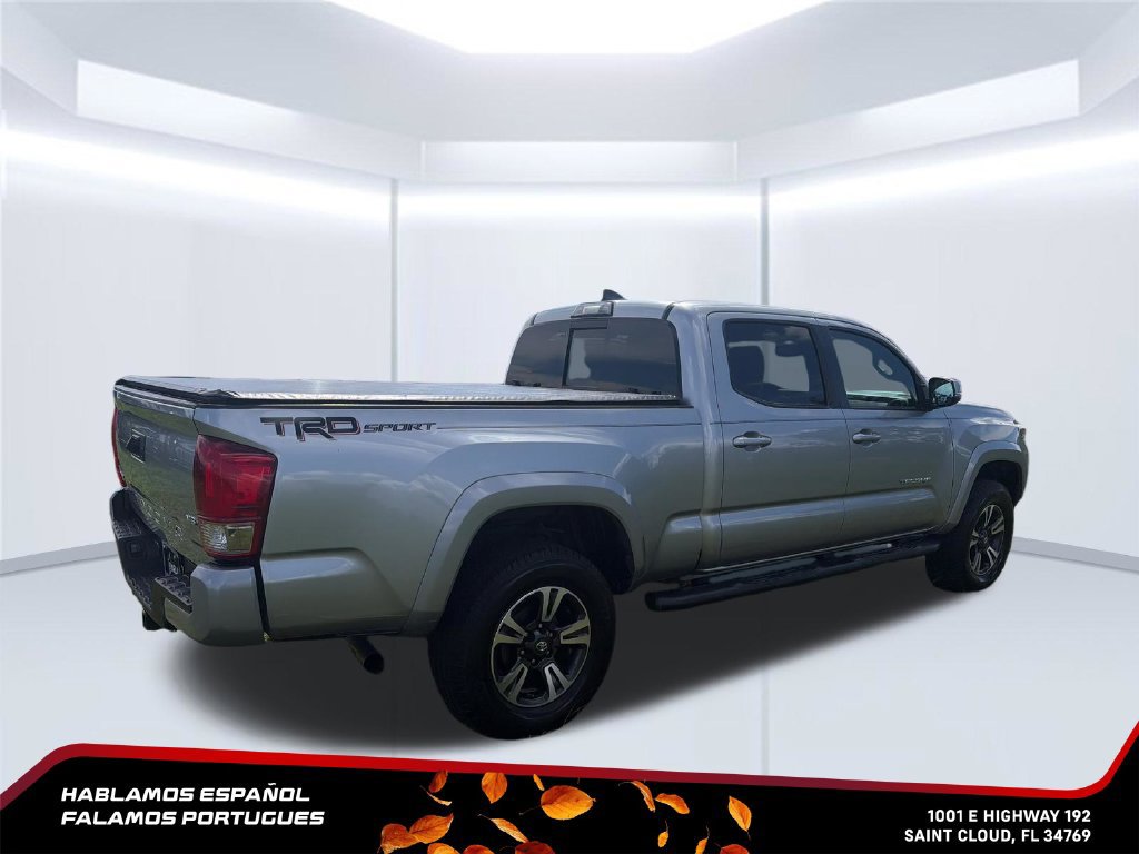 Used 2017 Toyota Tacoma TRD Sport w/ Tow Package RWD image 5