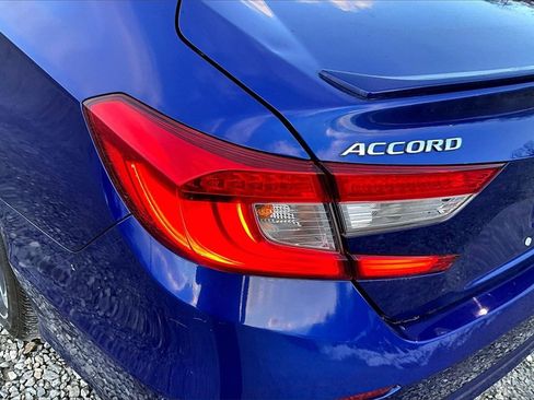 Used 2018 Honda Accord Sport image 28