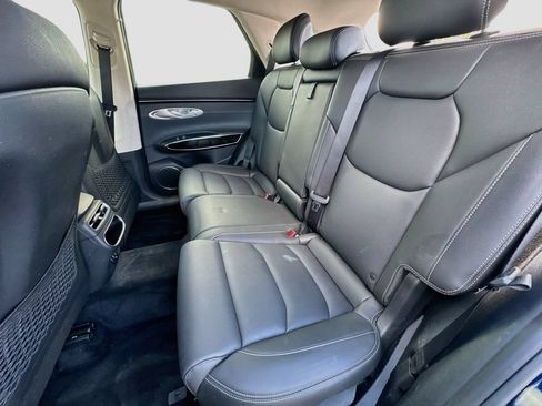 Used 2023 Genesis GV70 2.5T AWD/4WD image 29