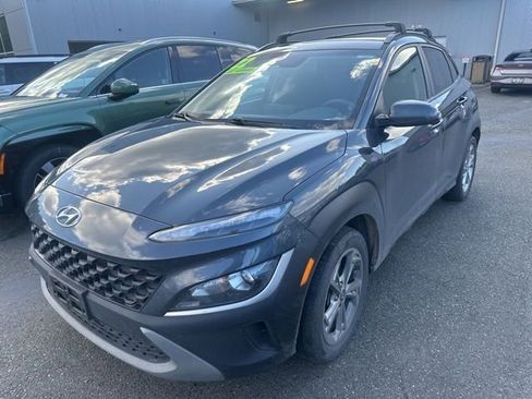 Used 2022 Hyundai Kona SEL image 2