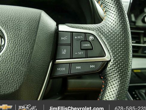 Used 2021 Toyota Sienna XSE w/ XSE Plus Package FWD image 11