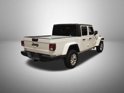 Used 2023 Jeep Gladiator Sport AWD/4WD image 3