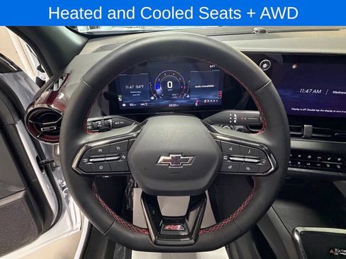 Used 2026 Chevrolet Equinox RS w/ Convenience Package III AWD/4WD image 12