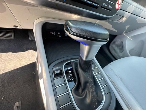Used 2025 Hyundai Kona SEL AWD/4WD image 18