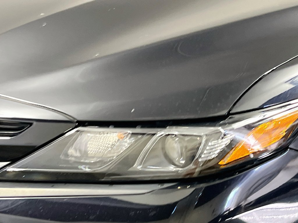 Used 2023 Toyota Camry SE w/ Convenience Package FWD image 9