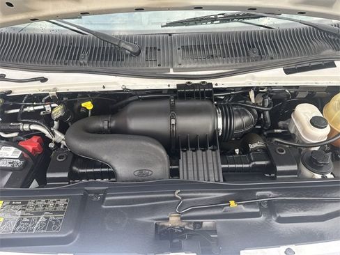 Used 2011 Ford E-350 and Econoline 350 XL w/ Interior Upgrade Pkg image 23