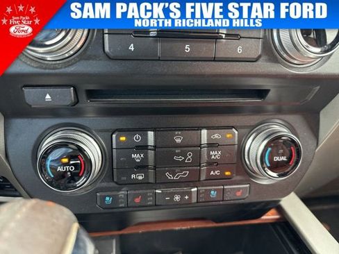 Used 2018 Ford F150 King Ranch w/ Equipment Group 601A Luxury AWD/4WD image 8