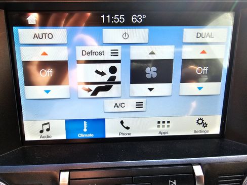 Used 2018 Ford Mustang Premium image 40