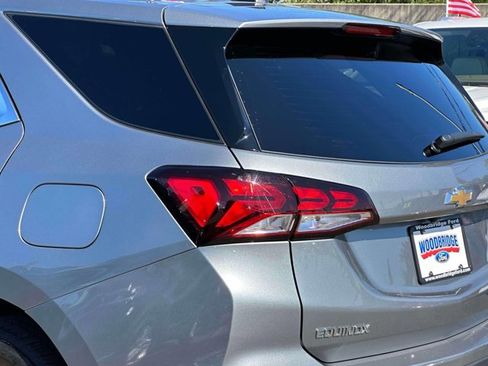 Used 2023 Chevrolet Equinox LT w/ Driver Convenience Package image 9