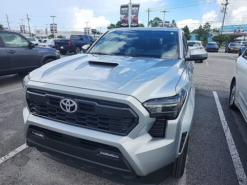 Used 2024 Toyota Tacoma TRD Sport w/ TRD Sport Upgrade Package RWD image 25