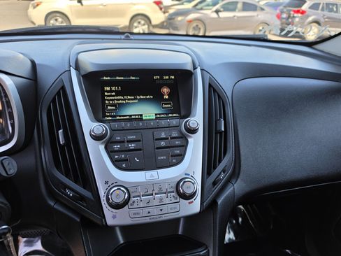 Used 2017 Chevrolet Equinox LT w/ Convenience Package FWD image 15