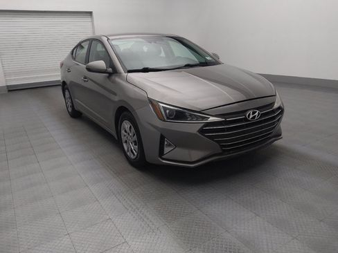 Used 2020 Hyundai Elantra SE w/ Cargo Package (C1) image 13