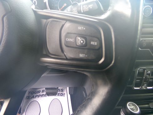 Used 2019 Jeep Wrangler Unlimited Sport S image 13