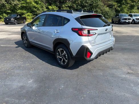 Used 2025 Subaru Crosstrek 2.5i Premium AWD/4WD image 5