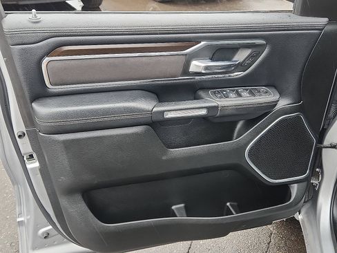 Used 2022 RAM 1500 Laramie image 12