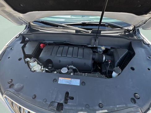 Used 2017 Buick Enclave Leather image 34