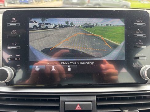 Used 2021 Honda Accord Sport image 23