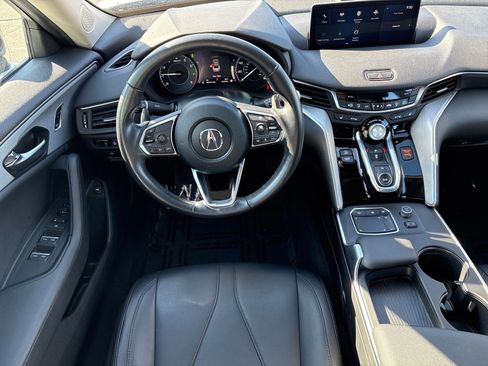 Used 2023 Acura TLX image 13