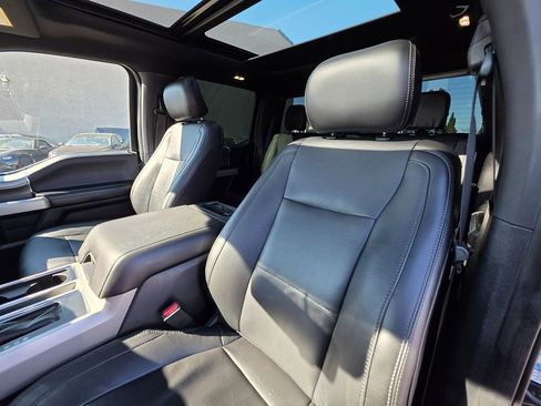 Used 2017 Ford F150 Lariat image 16