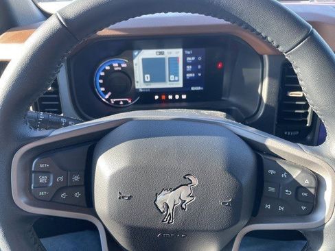 Used 2024 Ford Bronco Outer Banks image 19