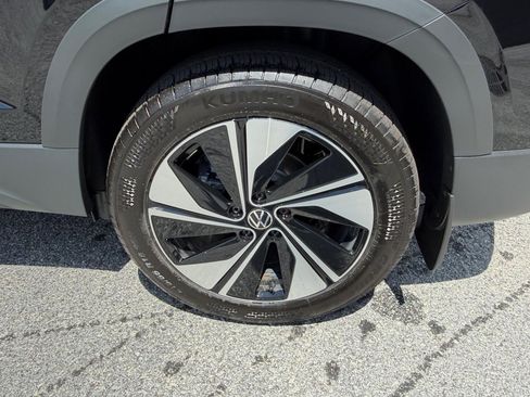 New 2026 Volkswagen Taos SE AWD/4WD image 22