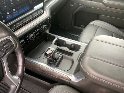 Used 2023 Chevrolet Silverado 1500 LTZ image 17