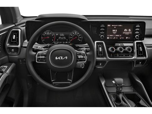 Certified 2022 Kia Sorento LX image 4