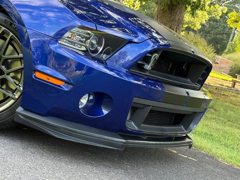 Used 2014 Ford Mustang Shelby GT500 w/ Equipment Group 821A RWD image 32