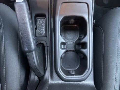 Used 2022 Jeep Wrangler Unlimited Sahara w/ Cold Weather Group image 29