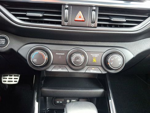 Used 2021 Kia Forte GT-Line image 13